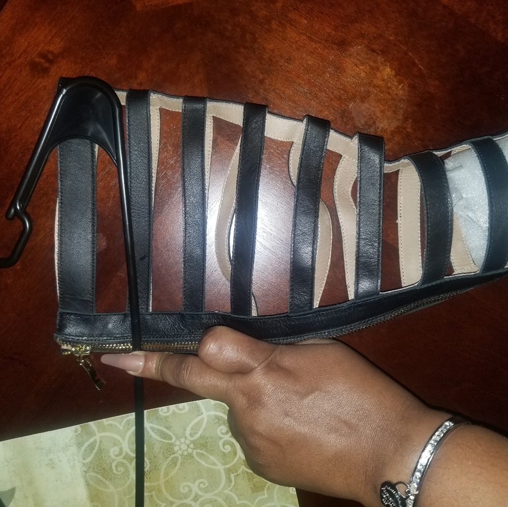 XigiNY strappy boot 8.5 & 9 - Picture 9 of 11